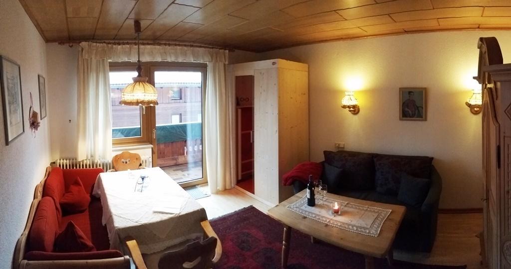 Haus Bergwelt Lägenhet Grän Rum bild