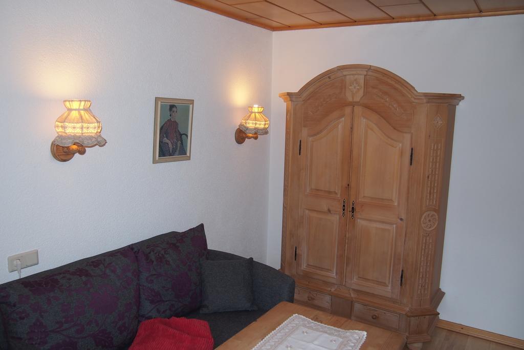 Haus Bergwelt Lägenhet Grän Exteriör bild