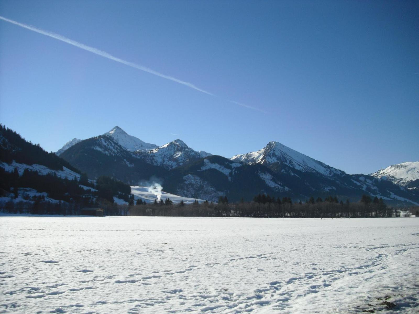 Haus Bergwelt Lägenhet Grän Exteriör bild