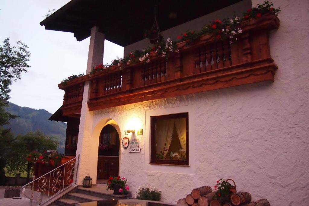 Haus Bergwelt Lägenhet Grän Exteriör bild