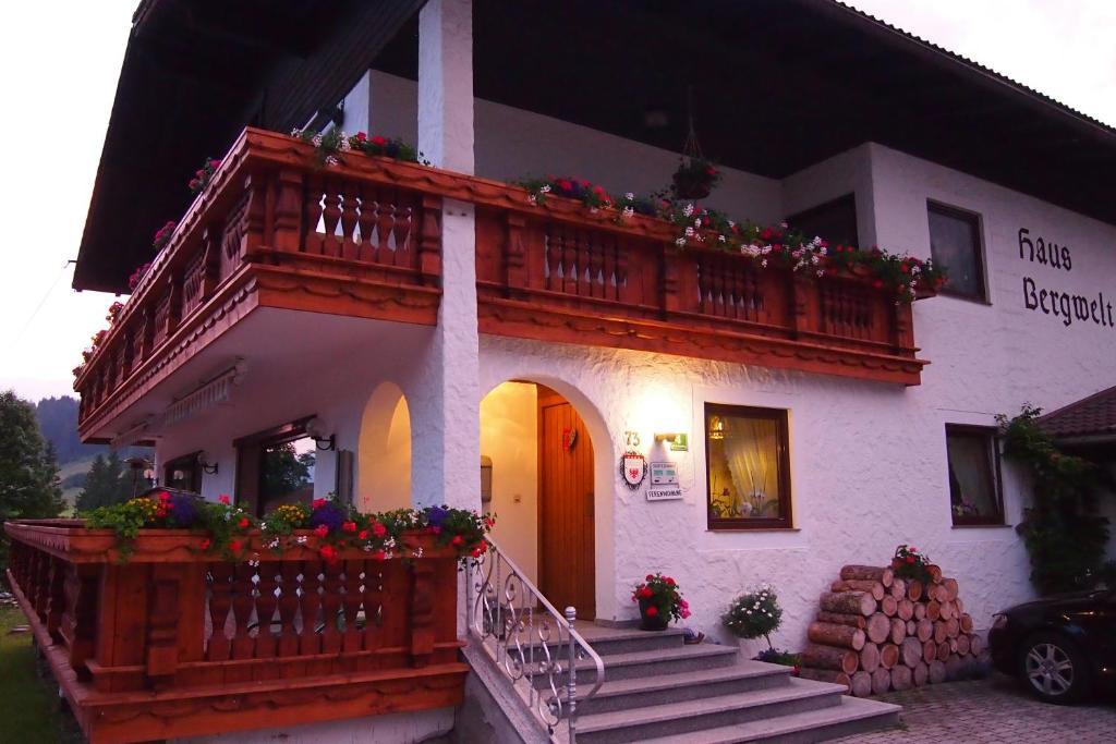 Haus Bergwelt Lägenhet Grän Exteriör bild